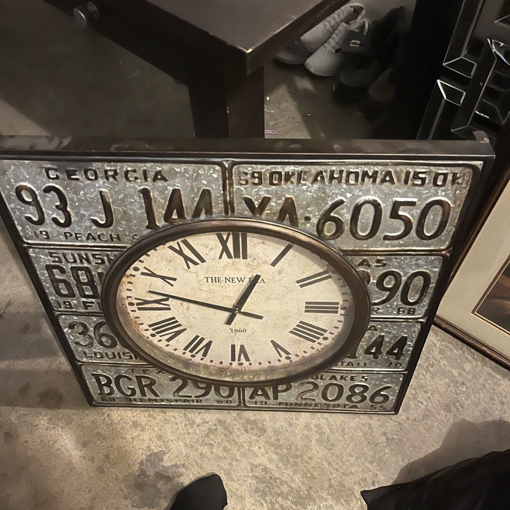 License plate clock